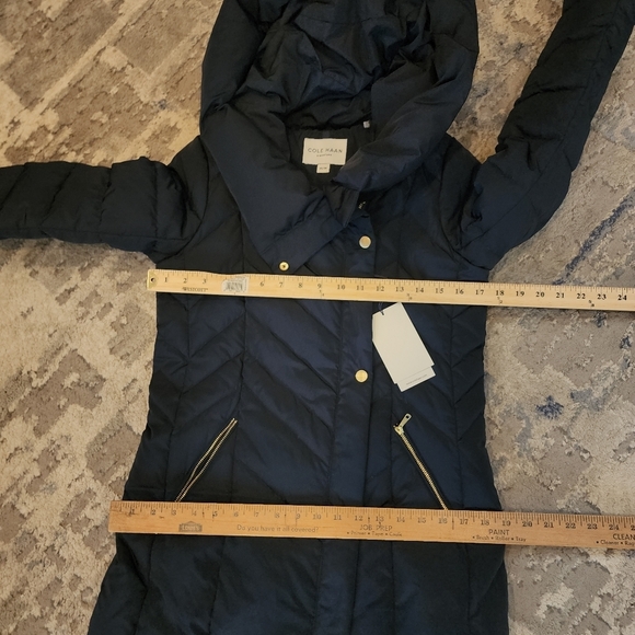 NWT Cole Haan Down Maxi Hooded Chevron Puffer Navy Coat. Women's size XS - Picture 13 of 16